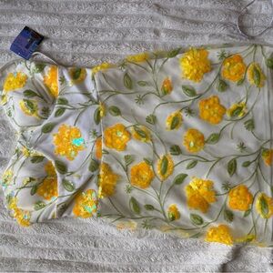 Morgan & Co. Yellow Floral Prom Dress